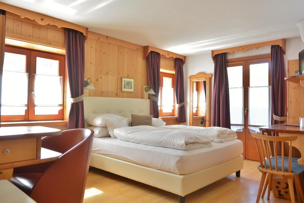 Hotel Posta Livigno Exterior foto